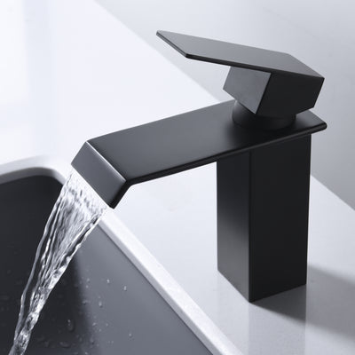 Enhåls svart vattenfallsblandare för badrum med ett handtag, modern design